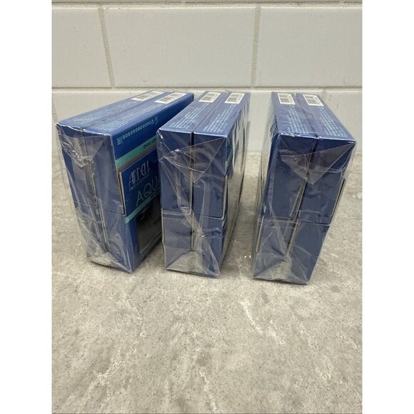 Ardell Professional Aqua Lashes Water Activated New Sealed. Lot of 12 boxes. - Picture 6 of 9